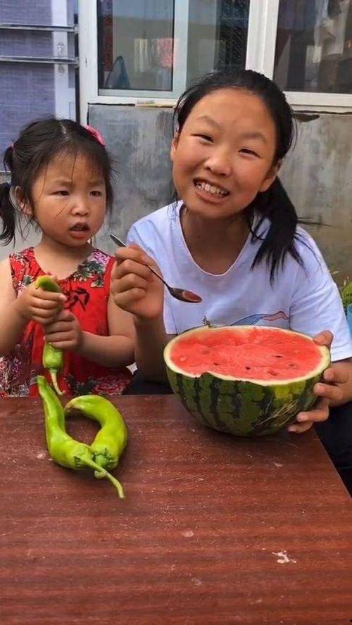 吃西瓜吃大瓜吃辣椒,西瓜大瓜辣椒,夏日味蕾盛宴