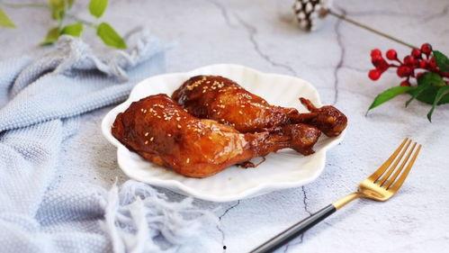 刘大瓜吃烧鸡腿,烧鸡腿美食之旅